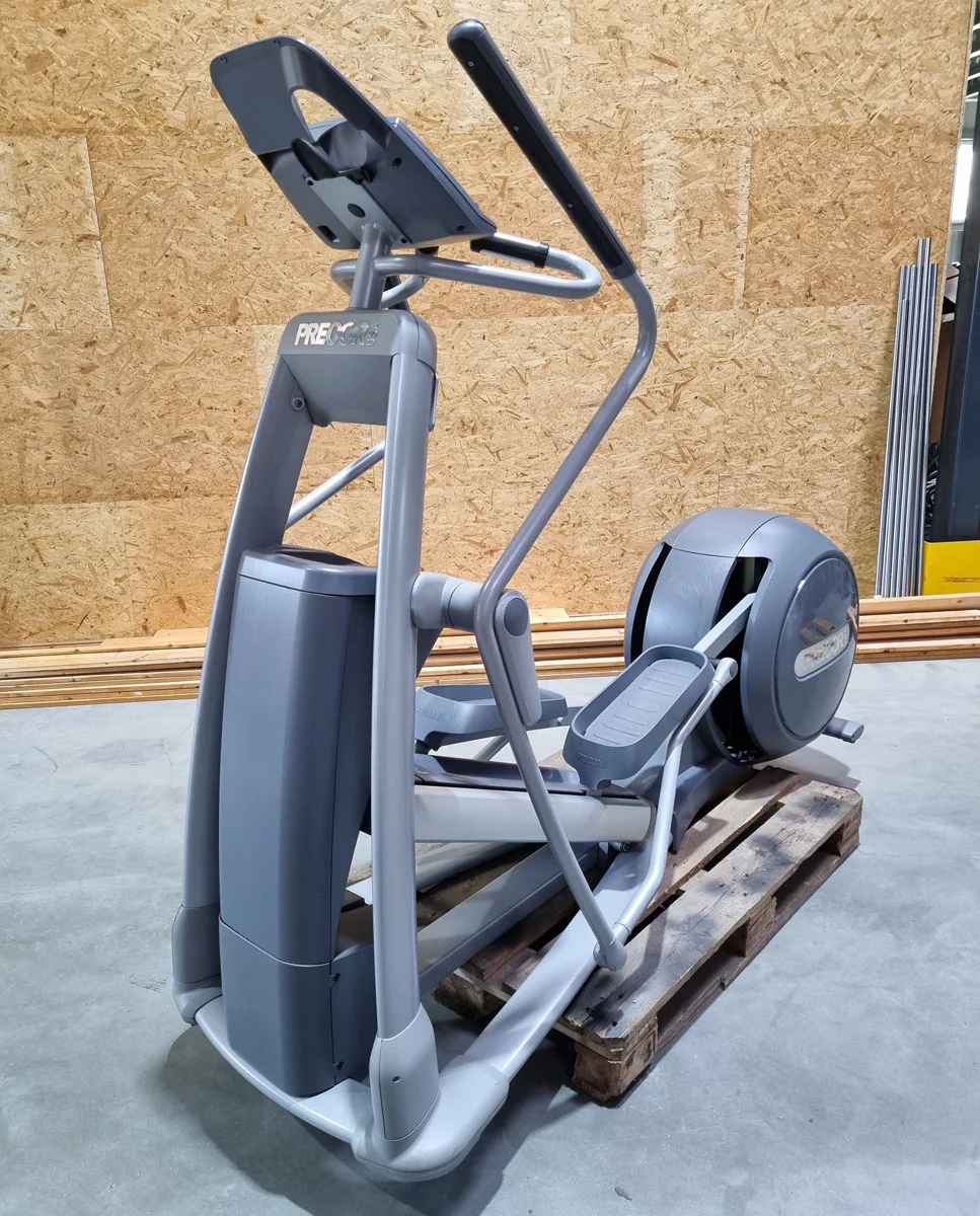 Precor Crosstrainer, EFX 576i mit CrossRamp - Steigung verstellbar, Ellipsentrainer - gebraucht - überholter Zustand - Image 3