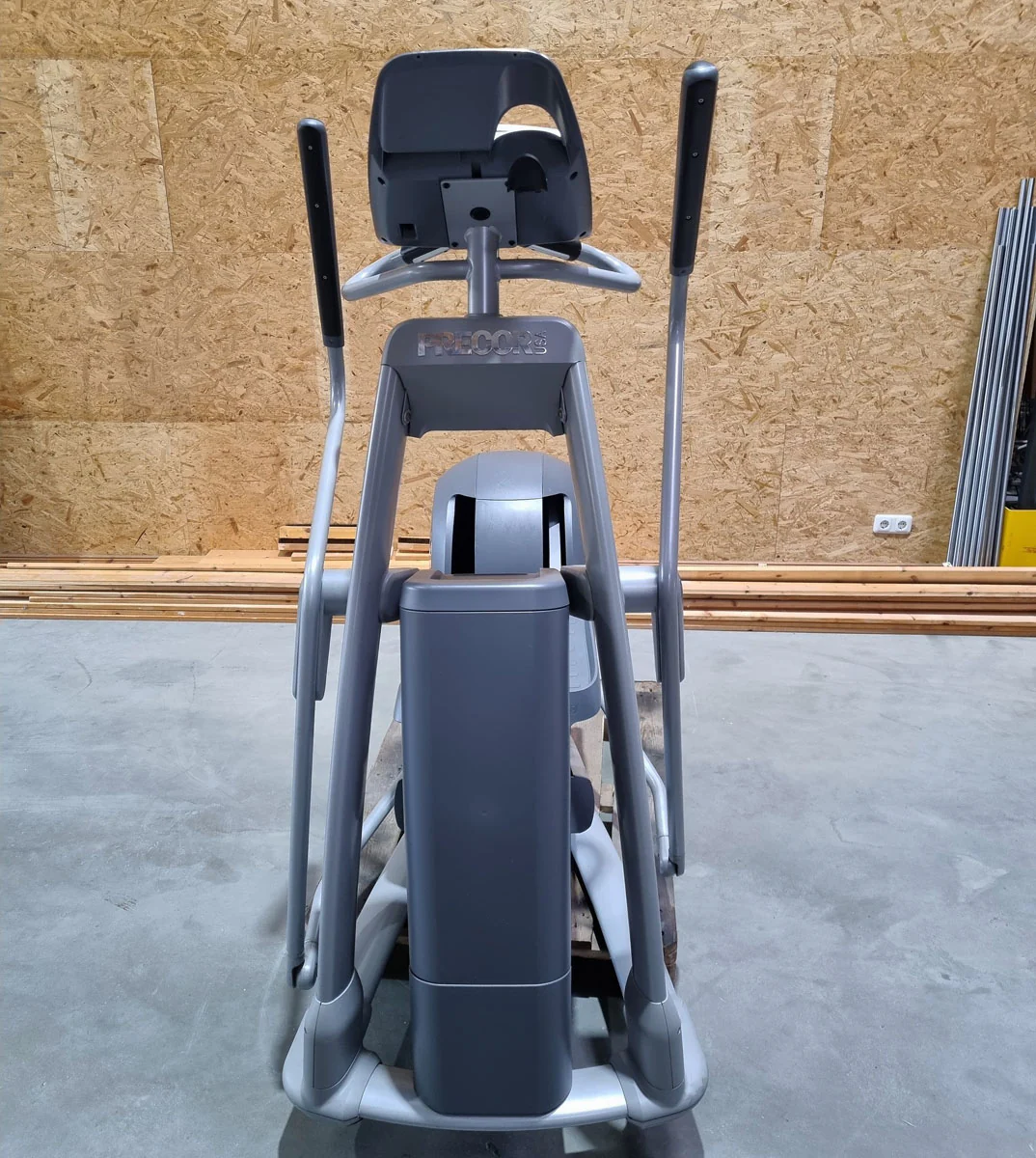 Precor Crosstrainer, EFX 576i mit CrossRamp - Steigung verstellbar, Ellipsentrainer - gebraucht - überholter Zustand - Image 4