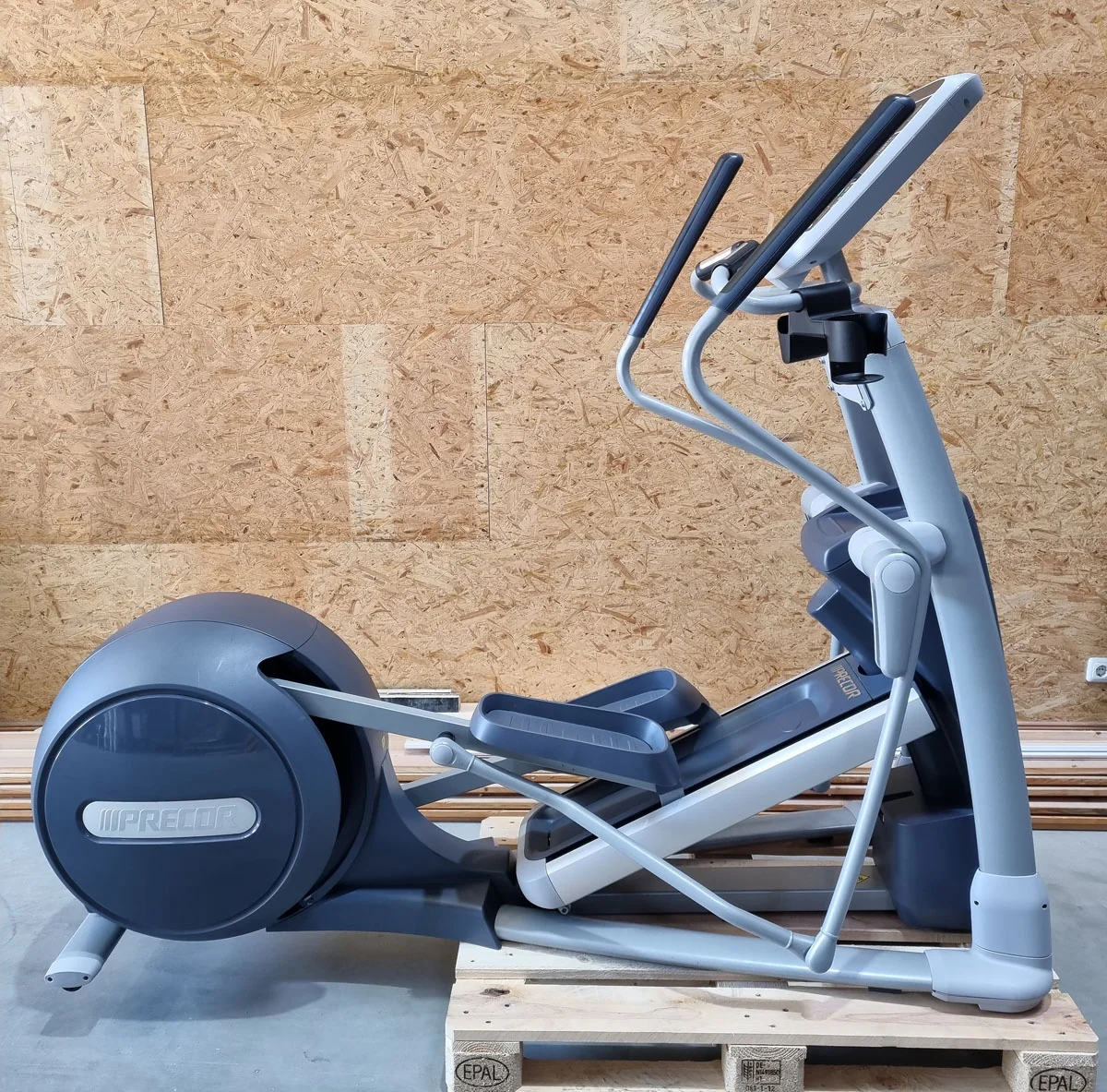 Precor EFX Crosstrainer - P30 Konsole, Ellipsentrainer, gebraucht - überholter Zustand - Image 2