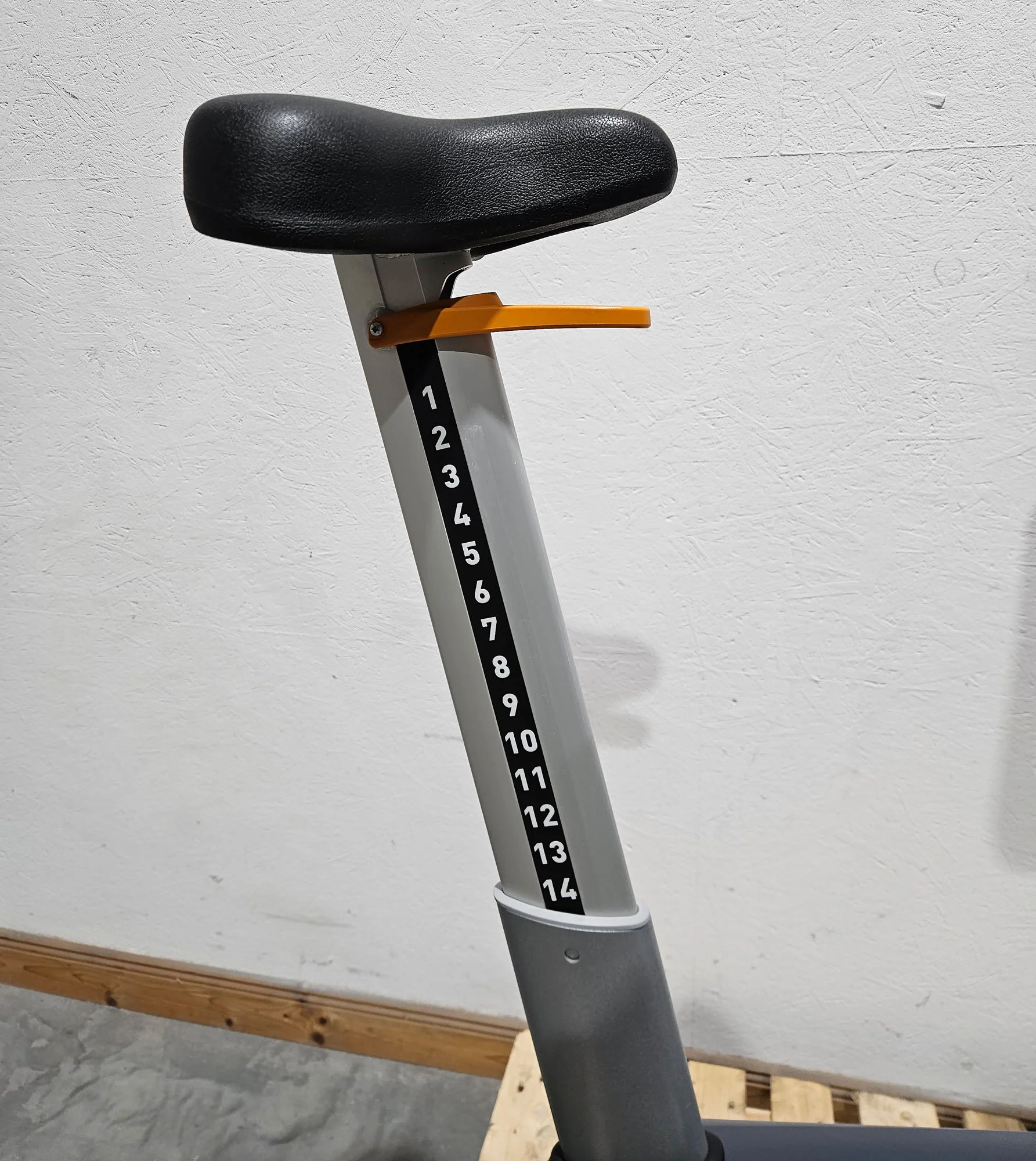 Precor Ergometer UBK 835, Upright Bike, LED Konsole, gebraucht - überholter Zustand - Image 7