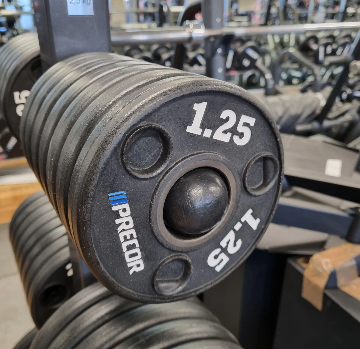 Precor Hantelscheiben, PU Polyurethan Gummiert, 937,5kg Gripper, Olympia 50mm, erst 3 Jahre alt, Schwarz, gebraucht - guter Zustand - Image 9
