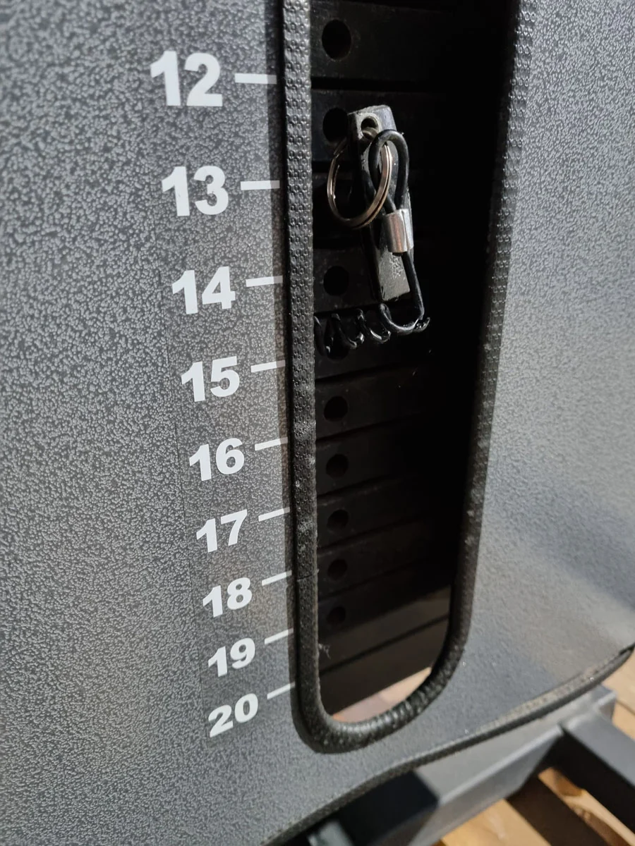 Precor Total Hip Kickmaschine, Hüftpendel, Multi Hip Maschine, Rahmenfarbe Schwarz, Polsterfarbe Schwarz, gebraucht - überholter Zustand - Image 10
