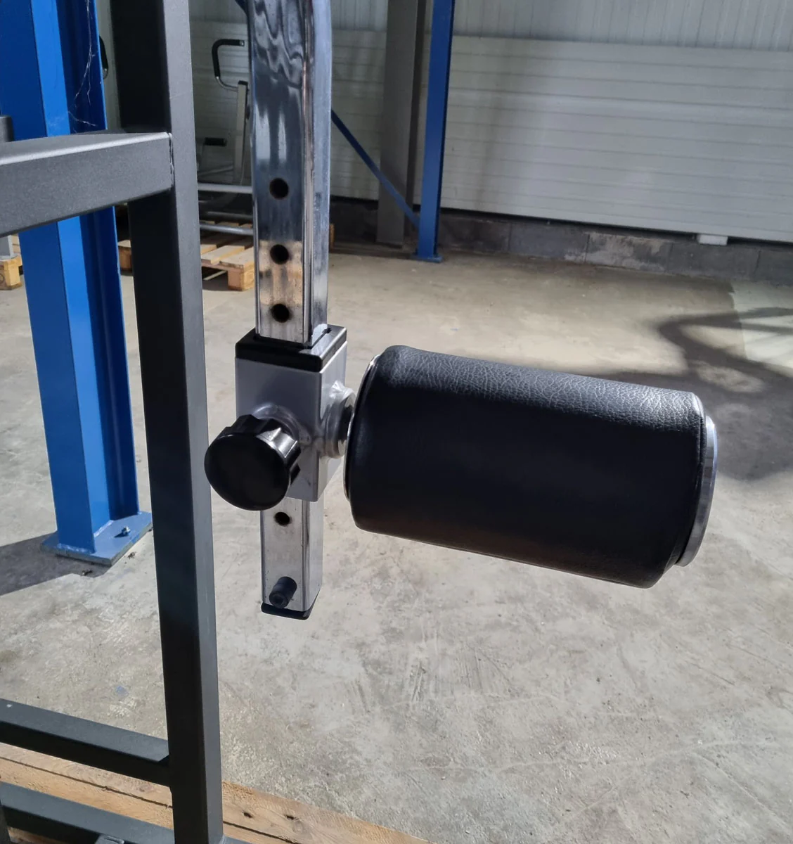 Precor Total Hip Kickmaschine, Hüftpendel, Multi Hip Maschine, Rahmenfarbe Schwarz, Polsterfarbe Schwarz, gebraucht - überholter Zustand - Image 8