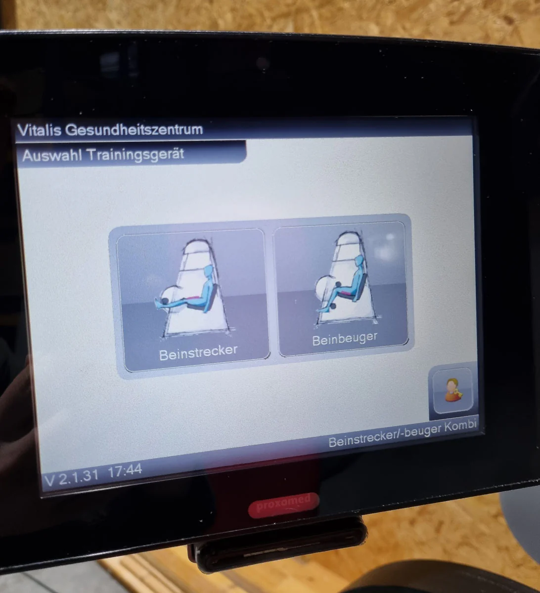 Proxomed 6 medizinische Kombi-Kraftgeräte - Chipkartengesteuert, Smart Displays, Compass Serie, Medizinzulassung MPG, gebraucht - überholter Zustand - Image 9
