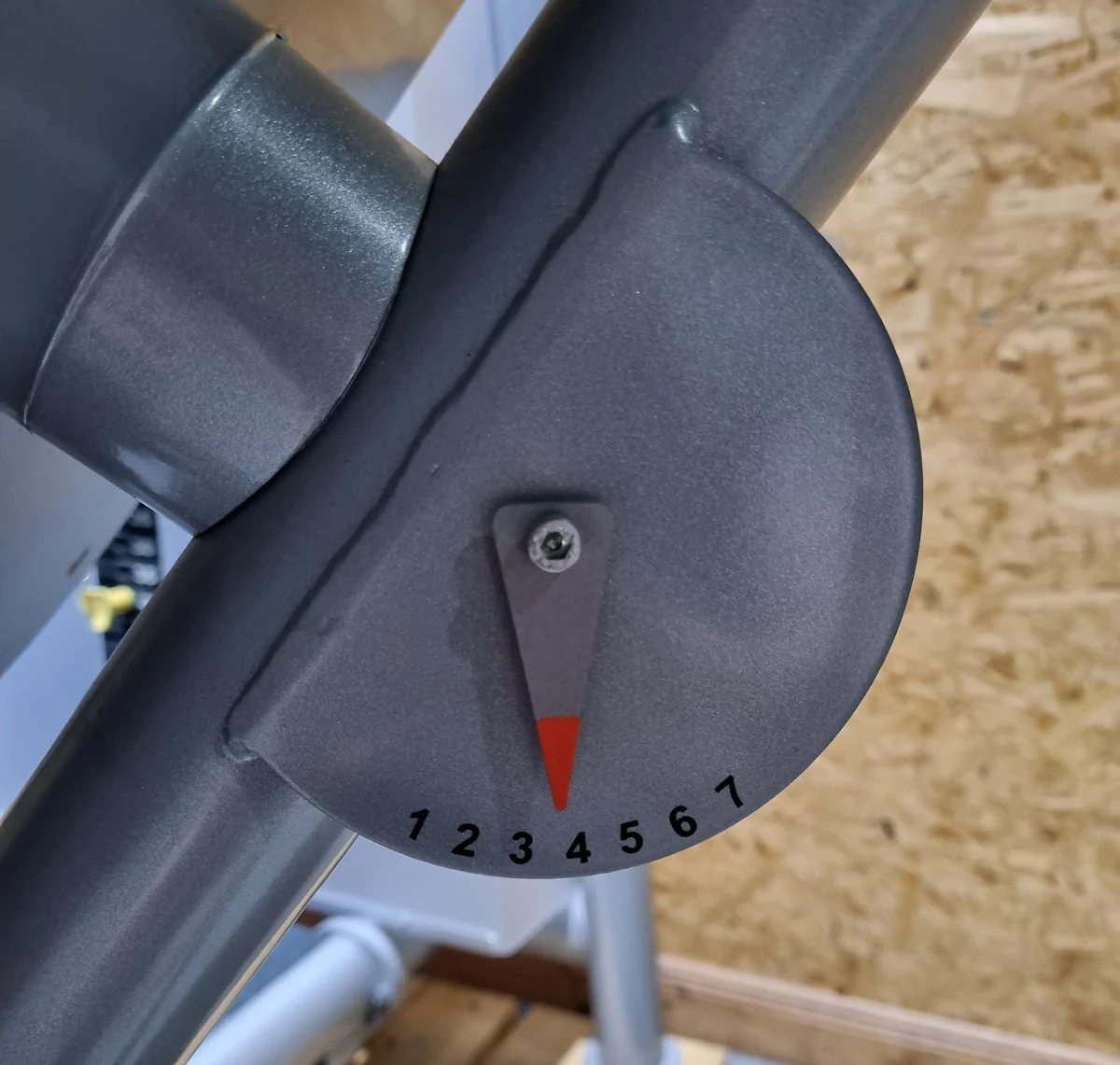 Proxomed Ab-Adduktor Kombi, Compass 530, Abduktoren und Adduktoren 2 in 1 Kombigerät, MPG, Reha, Rahmenfarbe Silber, Polsterfarbe Rot, gebraucht - überholter Zustand - Image 16