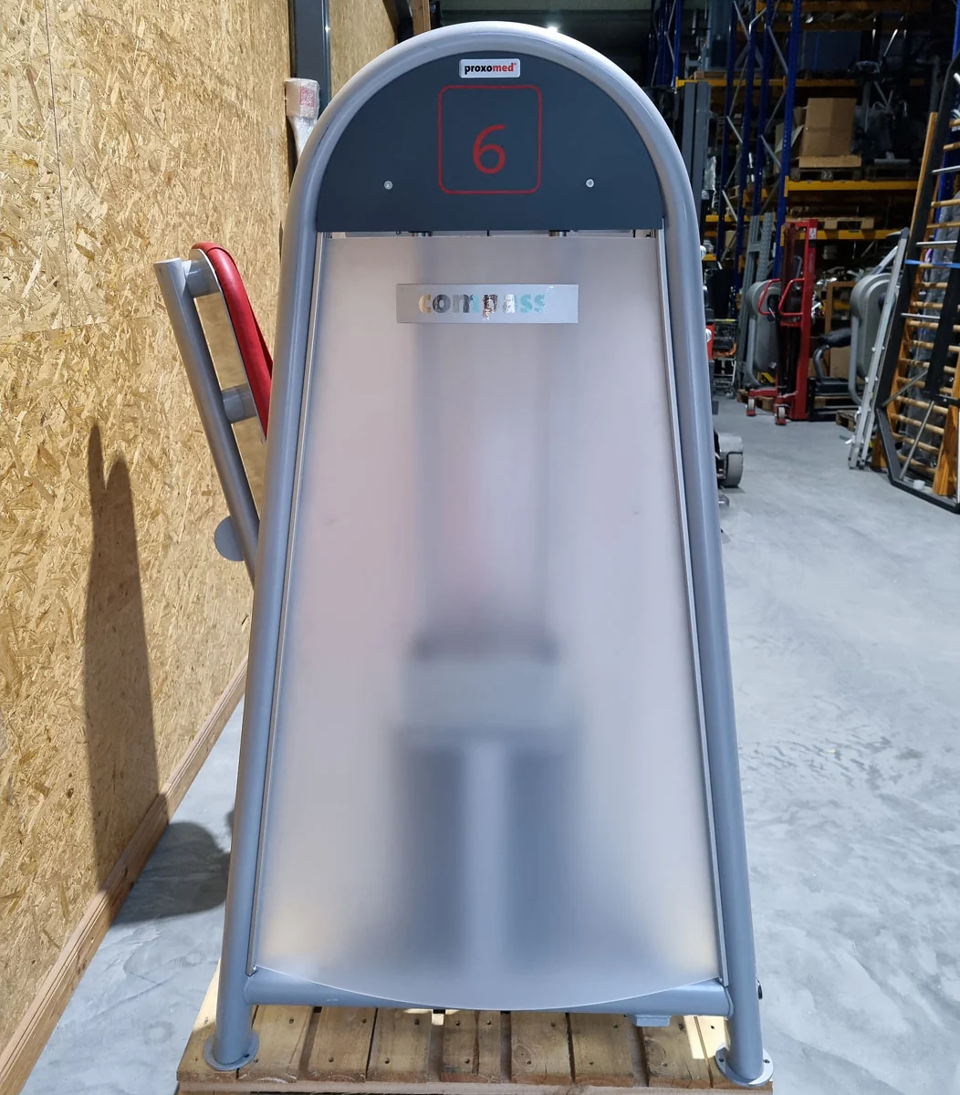 Proxomed Ab-Adduktor Kombi, Compass 530, Abduktoren und Adduktoren 2 in 1 Kombigerät, MPG, Reha, Rahmenfarbe Silber, Polsterfarbe Rot, gebraucht - überholter Zustand - Image 9