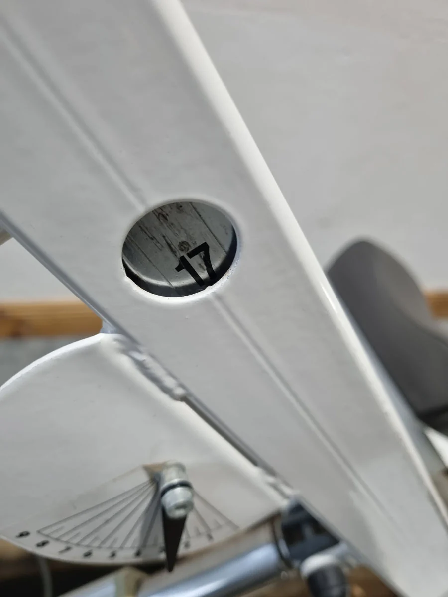 Proxomed Compass MTT Rückentrainer Kombi, Hyperextension, Rückenstrecker, elektrisch verstellbar, Rumpfmuskeltrainer, gebraucht - überholter Zustand - Image 12