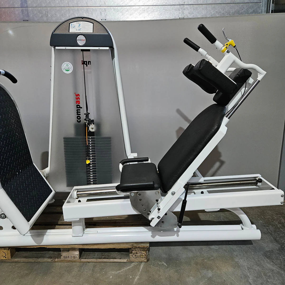 Proxomed Funktionsstemme Compass 530, Beinpresse verstellbar, MPG, Reha, Rahmenfarbe Weiß, Polster Schwarz, gebraucht - überholter Zustand - Image 11