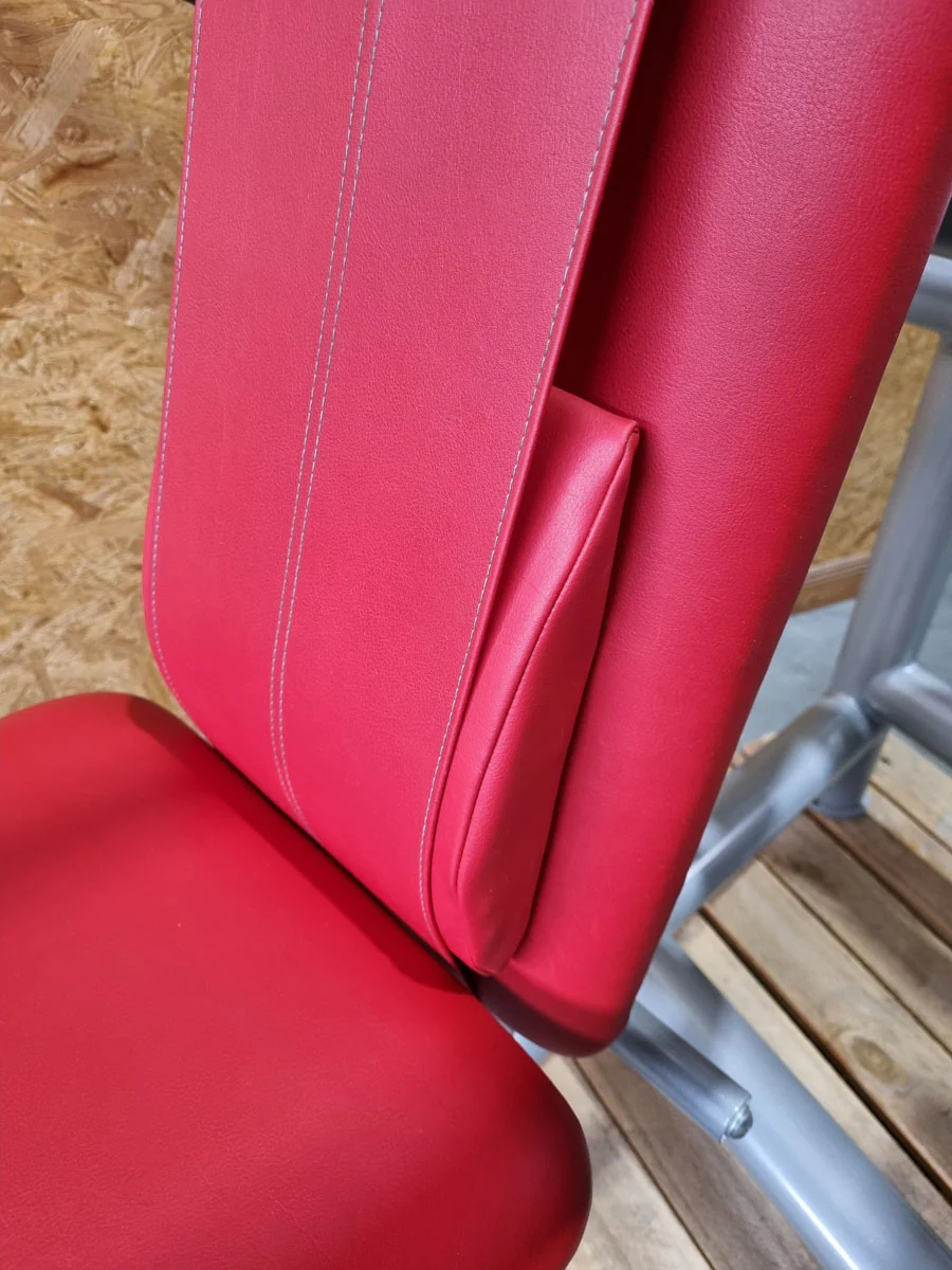 Proxomed Schulterblattfixator Stützstemme Kombi, Compass 530, Latzug und Dips 2 in 1 Kombigerät, MPG, Reha, Rahmenfarbe Silber, Polsterfarbe Rot, gebraucht - überholter Zustand - Image 8