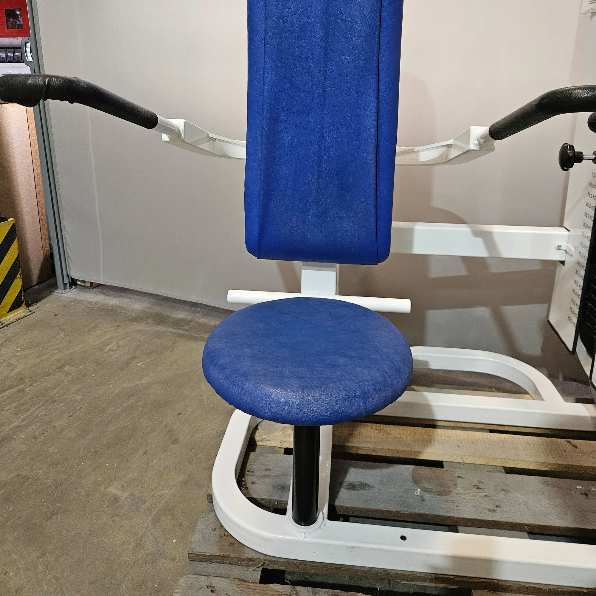 Proxomed, Stützstemme, Dips, Trizepsmaschine, Armstrecker, Compass Serie, Farbe Weiß, gebraucht - geprüfter Zustand mit Gebrauchsspuren - Image 9