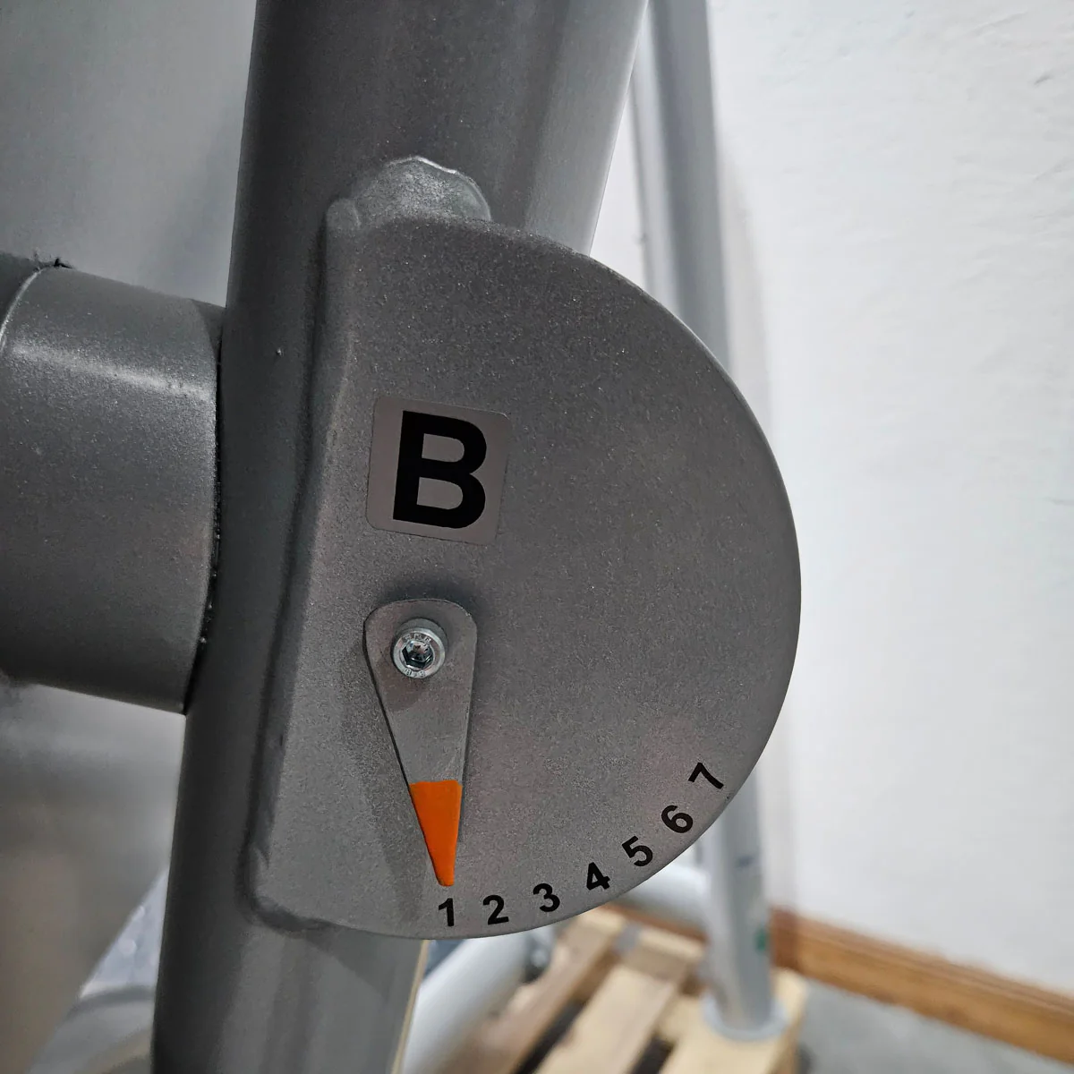 Proxowell bzw Proxomed Ab-Adduktor Kombi, Abduktoren und Adduktoren 2 in 1 Kombigerät, Compass bzw C-Well Serie, Rahmenfarbe Silber, gebraucht - überholter Zustand - Image 9