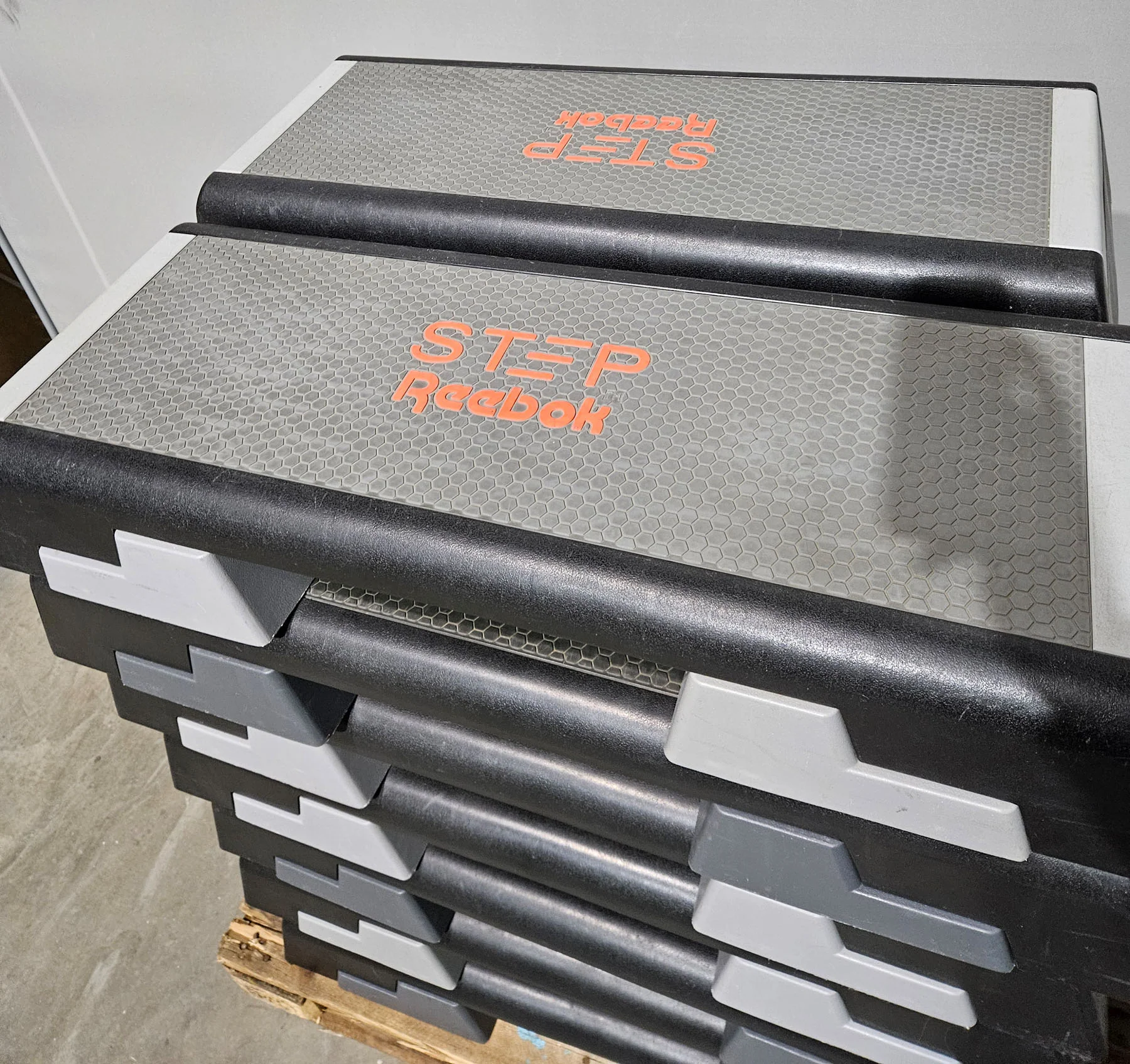 Reebok Steps / Step-Boards, 14 Stück im Set, verschiedene Farben, gebraucht - geprüfter Zustand mit Gebrauchsspuren - Image 3