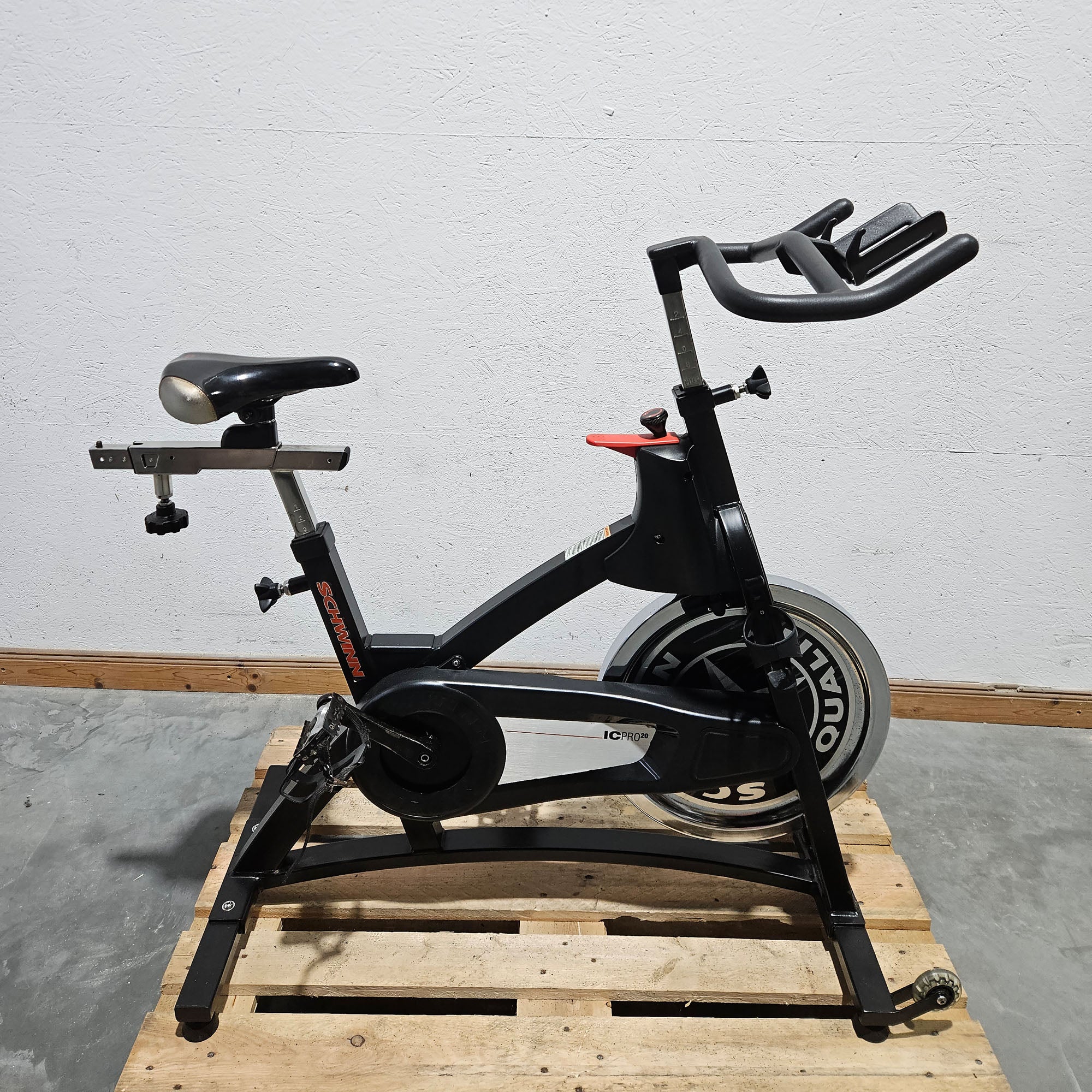 Schwinn Indoor Bike IC Pro20, Kettenantrieb, Farbe Schwarz - gebraucht - geprüfter technischer Zustand, optische Gebrauchsspuren vorhanden - Image 5