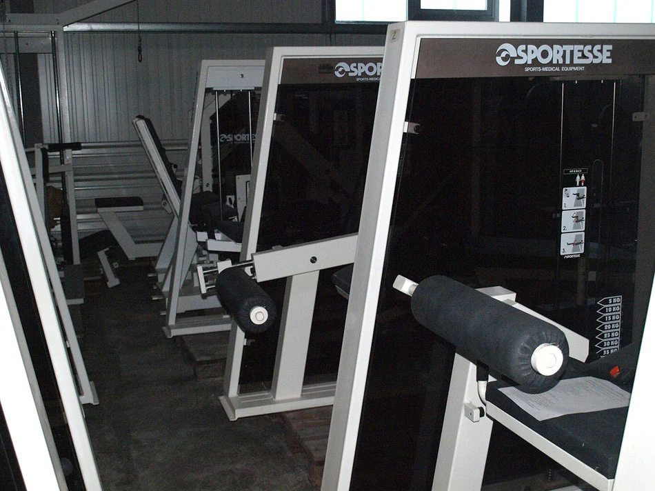 Sportesse Kraftgerätepark, 17 Fitnessgeräte, komplette Fitnessstudio Ausstattung, gebraucht - Image 10