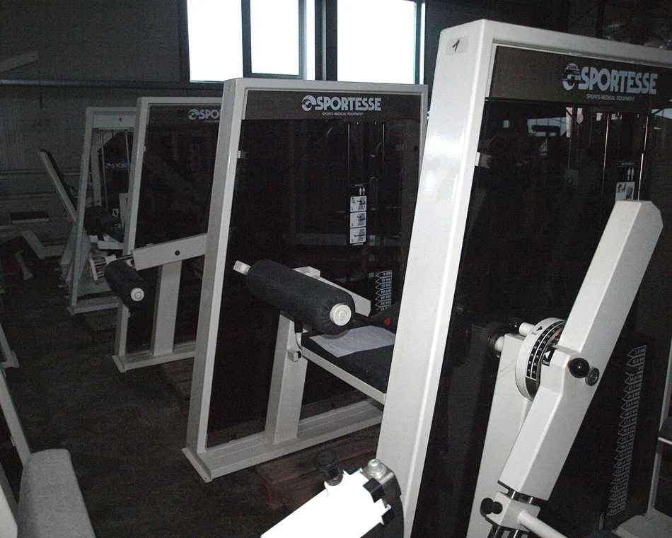 Sportesse Kraftgerätepark, 17 Fitnessgeräte, komplette Fitnessstudio Ausstattung, gebraucht - Image 2
