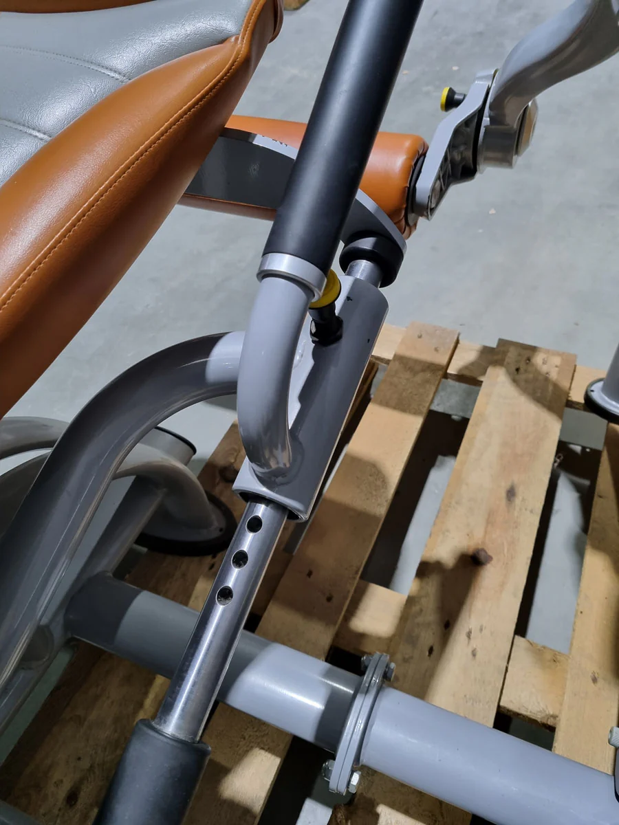 SportsArt Beinstrecker, Leg Extension, Status Serie, Verkleidung neu lackiert, Rahmenfarbe Silber, gebraucht - überholter Zustand - Image 9