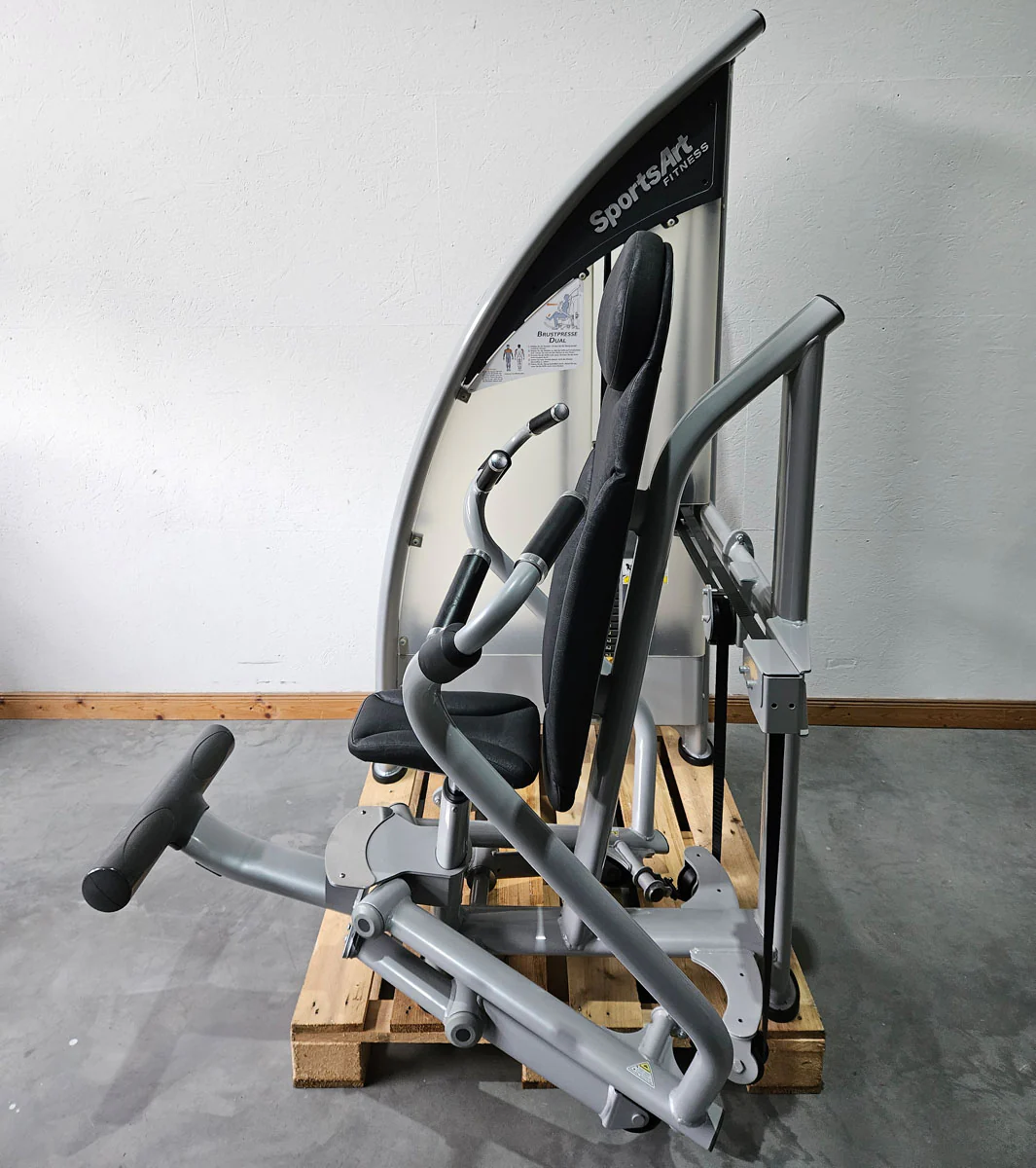 Sportsart Brustpresse DUAL S915 A915 N915, Independent Chest Press, Bankdrückmaschine Bilateral, Rahmenfarbe Silber, gebraucht - überholter Zustand - Image 3