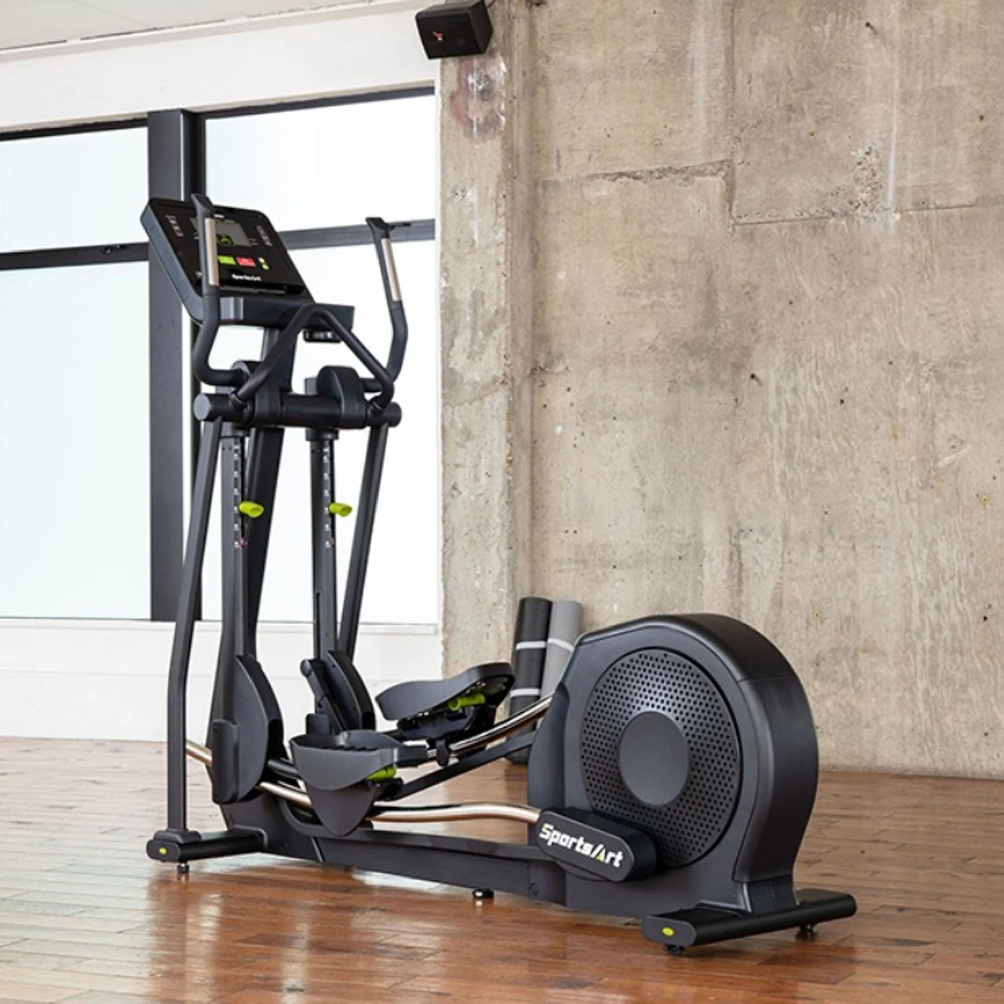 Sportsart Elliptical, Ellipsentrainer E873 - Image 3
