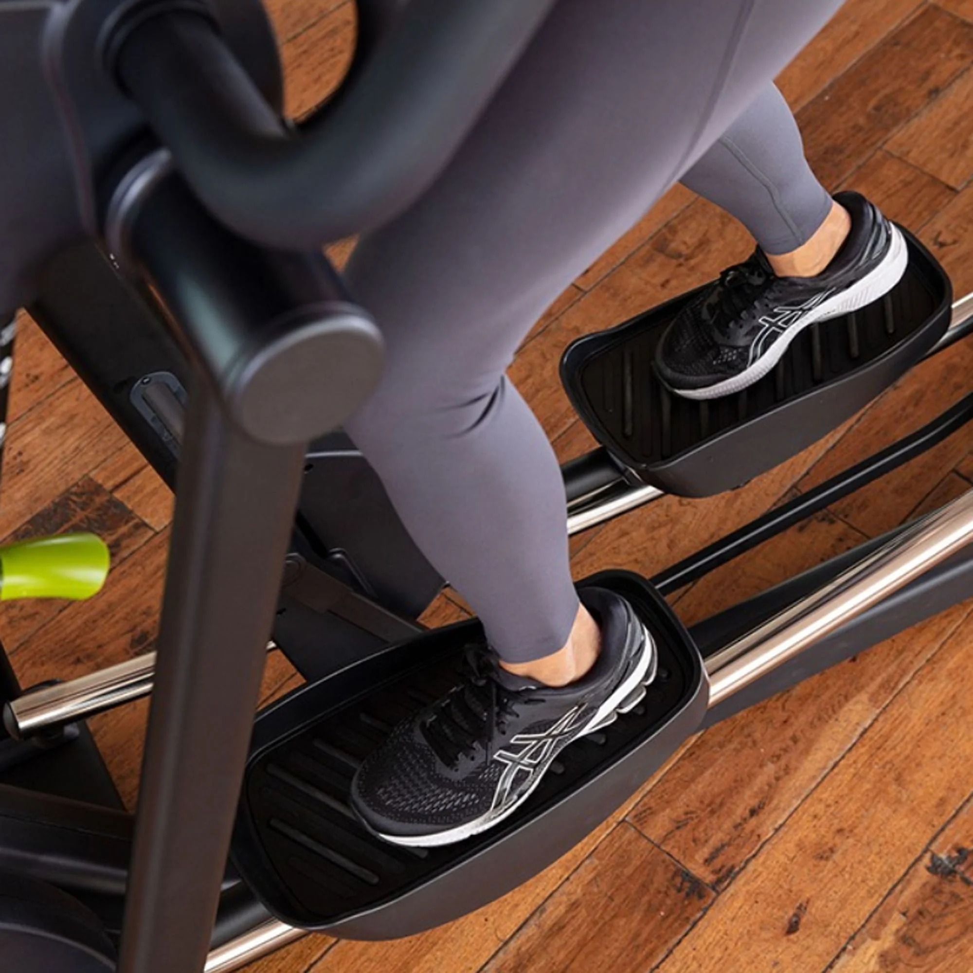 Sportsart Elliptical, Ellipsentrainer E873 - Image 8