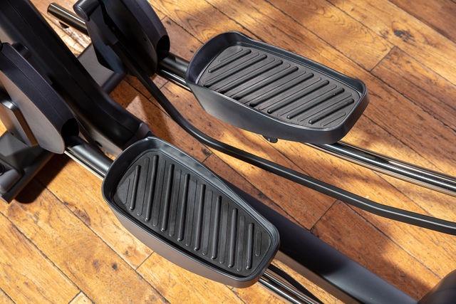 Sportsart Elliptical, Ellipsentrainer G874 - Image 8