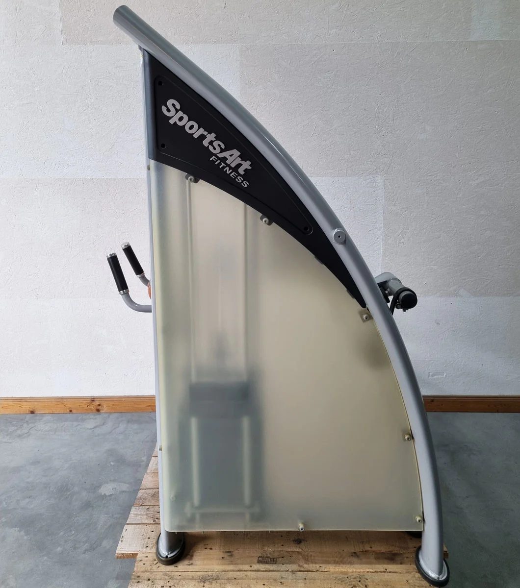 SportsArt Gluteus Maschine S955 A955 N955 Pomaschine stehend, Glutes Kick Radial, Rahmenfarbe Silber, Polsterfarbe Orange/Grau, gebraucht - überholter Zustand - Image 3