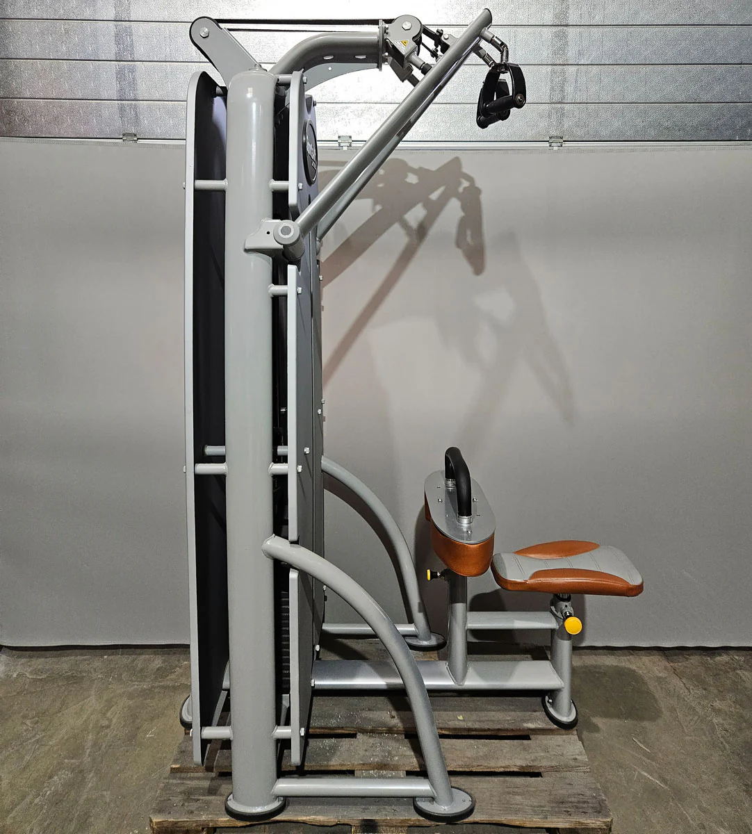 SportsArt Latzug Dual von Oben mit drehbaren Griffen S916, A916, N916 Independent Lat Pulldown, Pull Down DUAL, Rahmenfarbe Silber-Grau, gebrauchter - überholter Zustand - Image 4