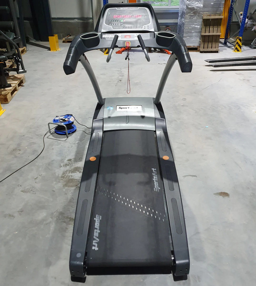 SportsArt Laufband, T652 Commercial Treadmill, Rahmen Silber-Schwarz, gebraucht - überholter Zustand - Image 2