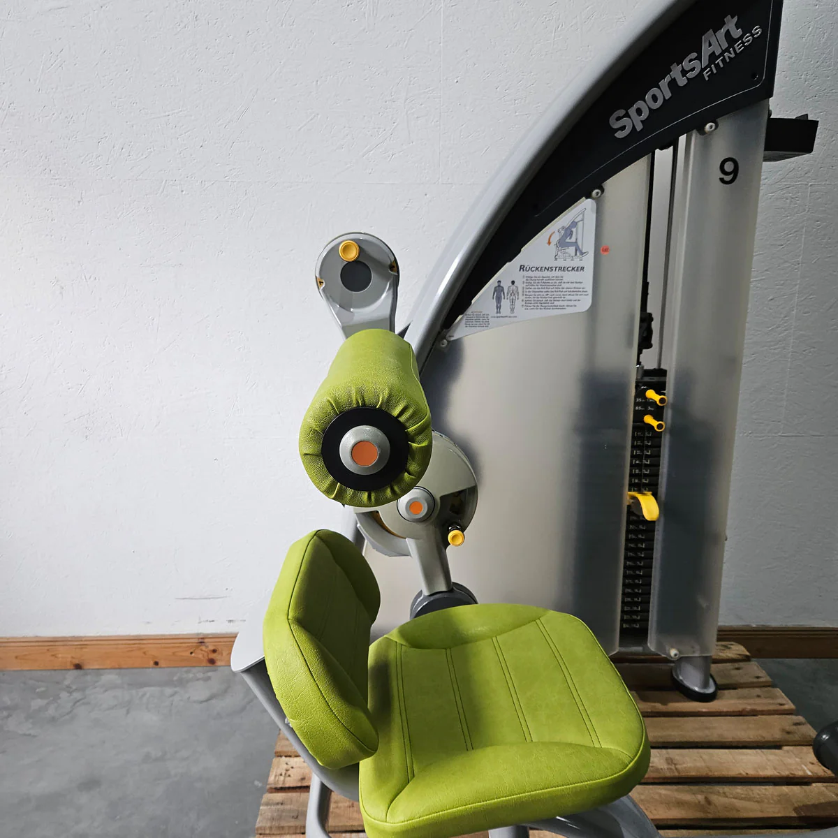 SportsArt Rückenstrecker Maschine S932 A932 N932, Back Extension, Hyperextension Machine, Rahmenfarbe Silber, gebraucht - überholter Zustand - Image 5