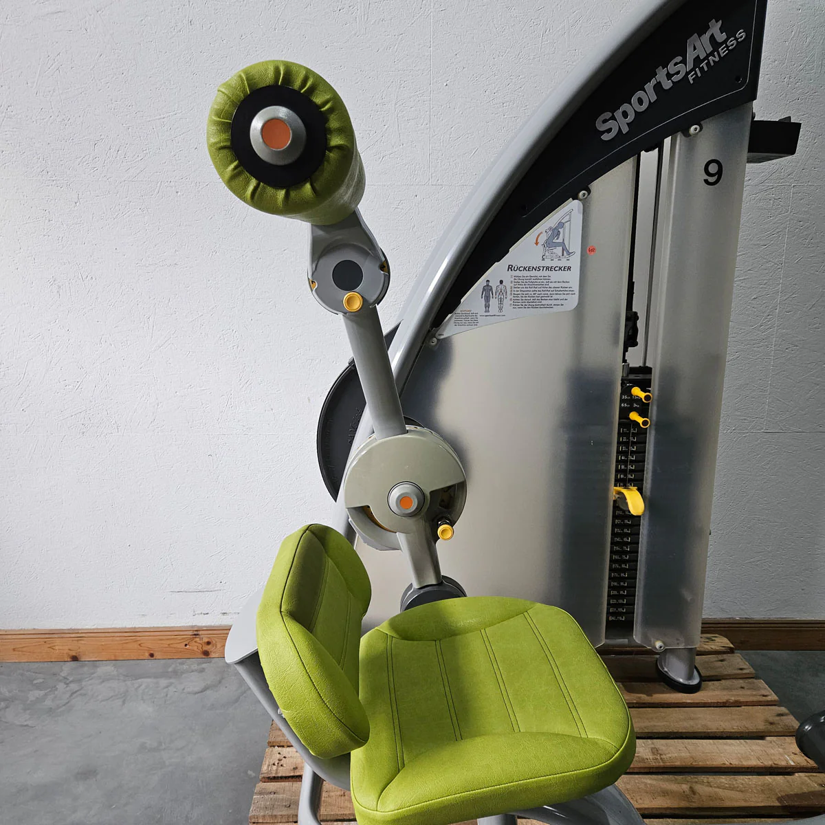 SportsArt Rückenstrecker Maschine S932 A932 N932, Back Extension, Hyperextension Machine, Rahmenfarbe Silber, gebraucht - überholter Zustand - Image 6