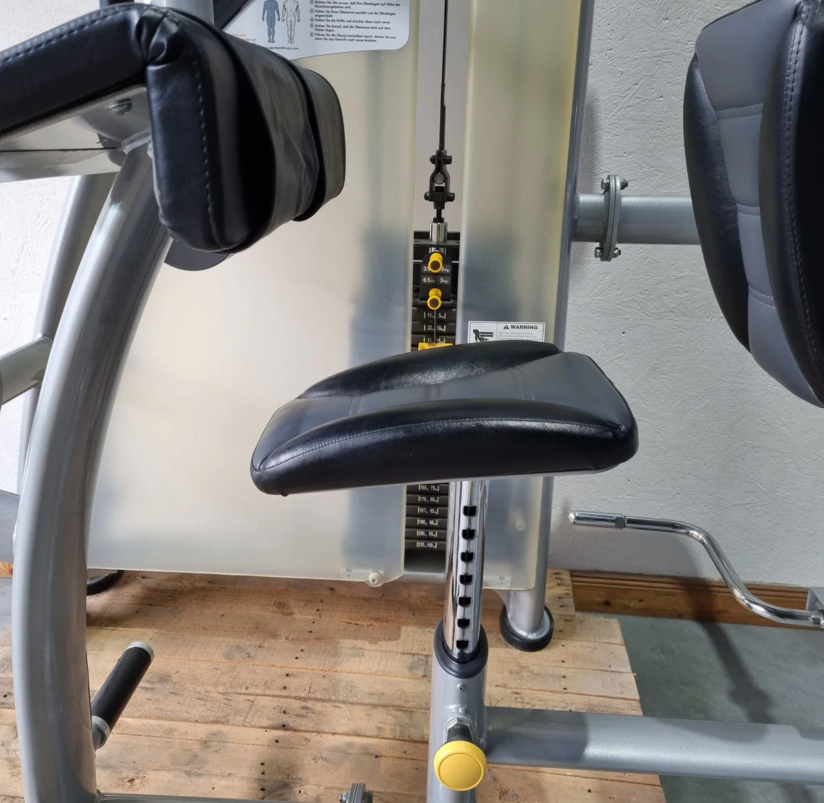 SportsArt Trizepsmaschine Horizontal S925 A925 N925 Trizepsstrecker, Triceps Extension, Rahmenfarbe Silber, gebraucht - überholter Zustand - Image 9