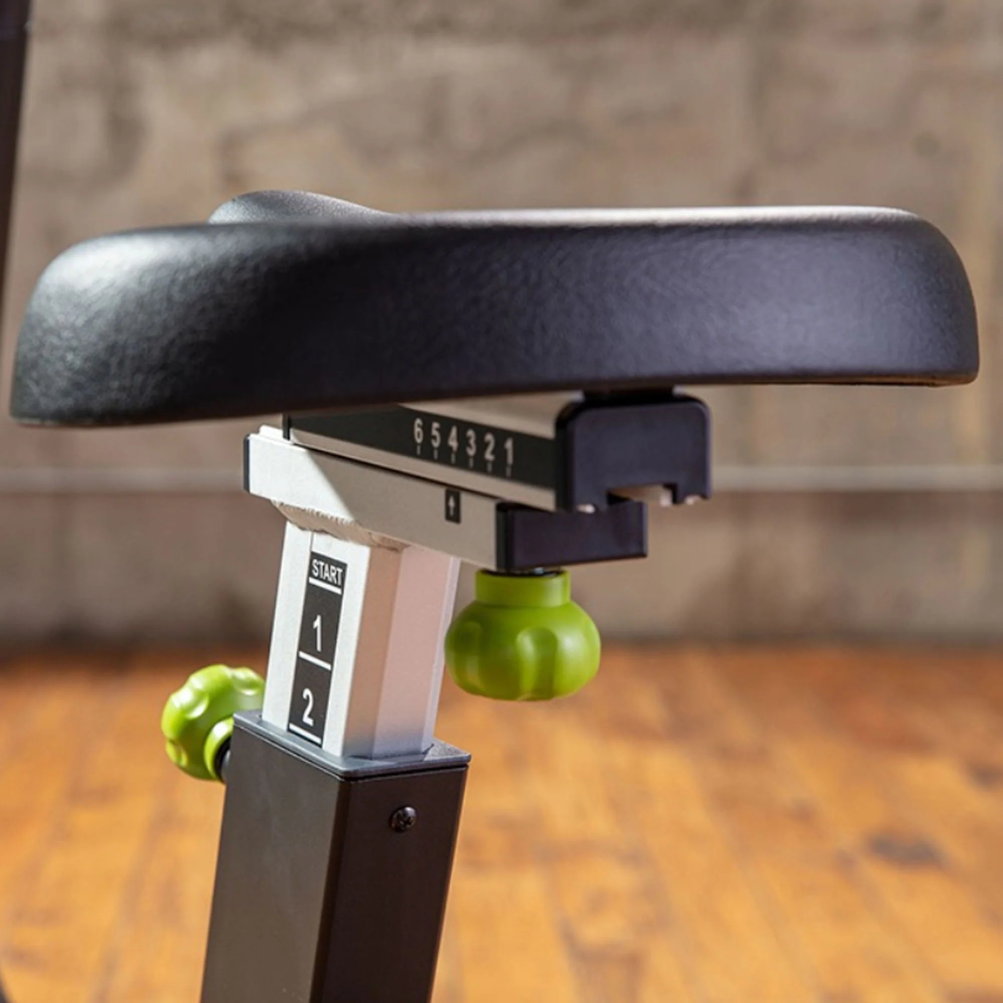 Sportsart Upright Cycle, Sitzergometer C574U - Image 5