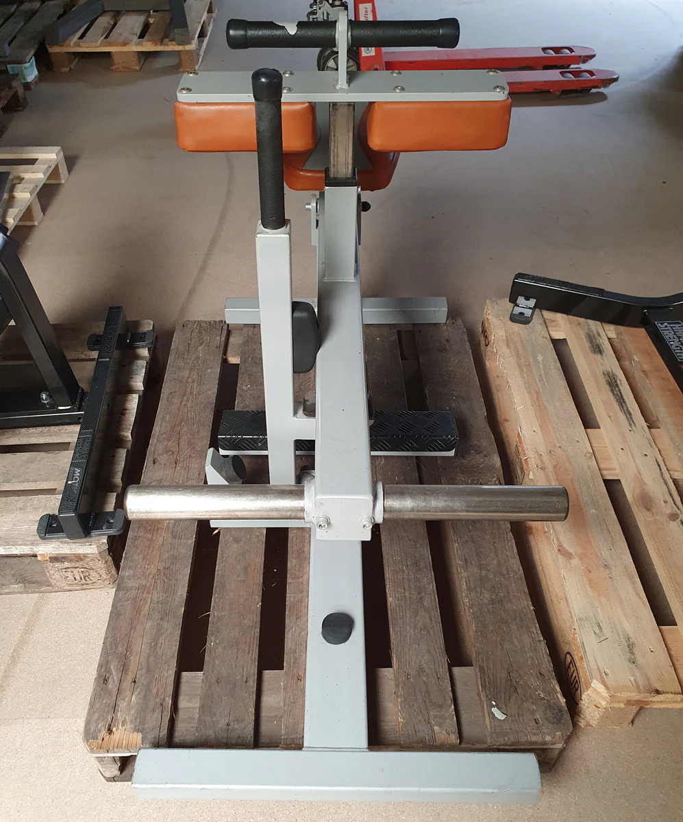Sportsart Wadenmaschine Plate loaded, Seated Calf Raise, Rahmenfarbe Silber, Polsterfarbe Orange, gebraucht - überholter Zustand - Image 4