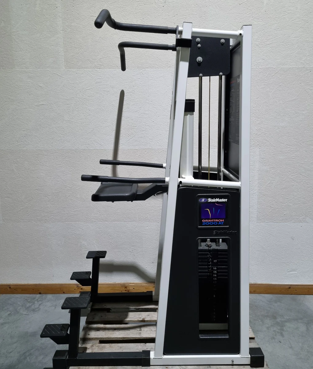 Stairmaster Gravitron 2000 AT Dip-Chin, Dip-Klimmzugmaschine mit Gewichtsunterstützung, Rahmen Weiß, gebraucht - überholter Zustand - Image 2