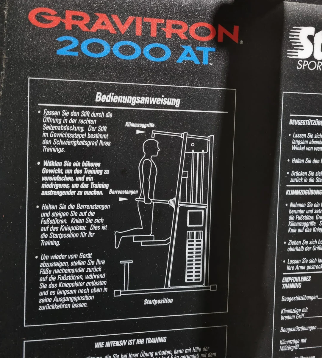 Stairmaster Gravitron 2000 AT Dip-Chin, Dip-Klimmzugmaschine mit Gewichtsunterstützung, Rahmen Weiß, gebraucht - überholter Zustand - Image 9