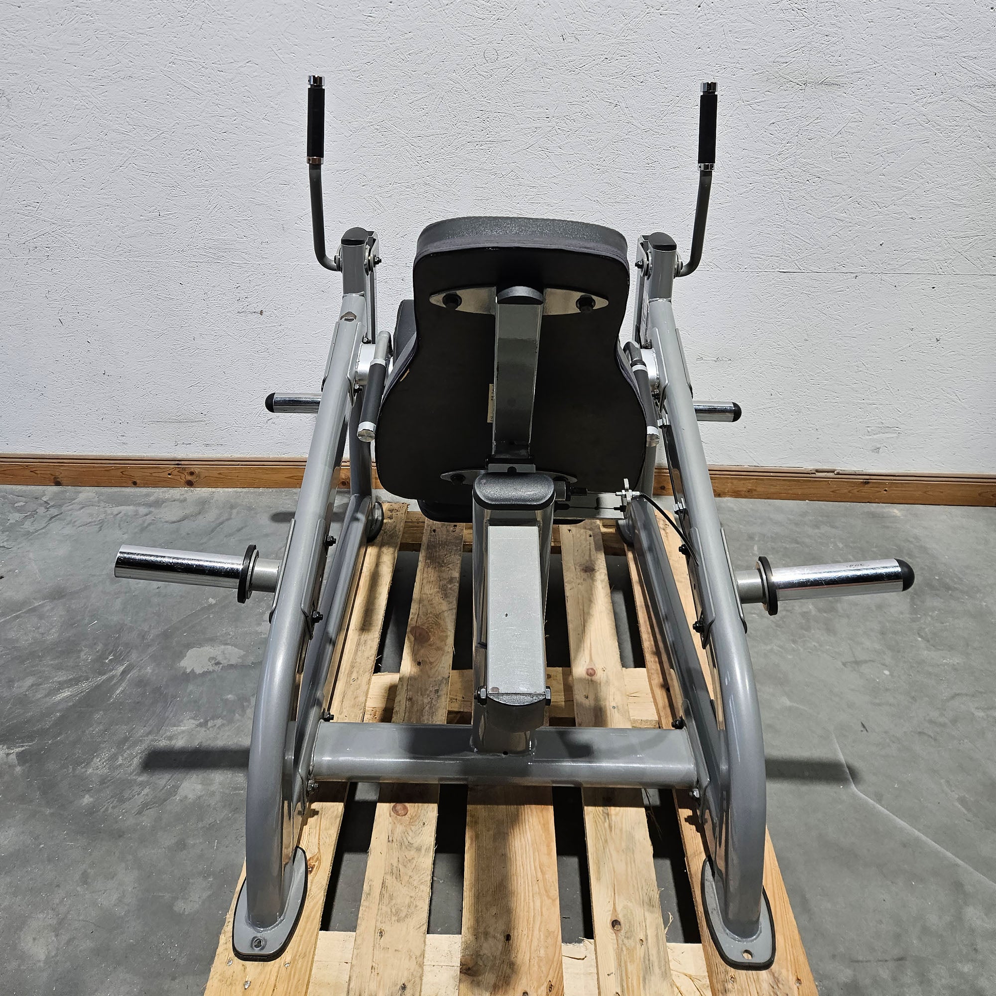 Steelflex Plate Load Isolateral Beinstrecker PLLE, gebraucht - mit Gebrauchsspuren - Image 4