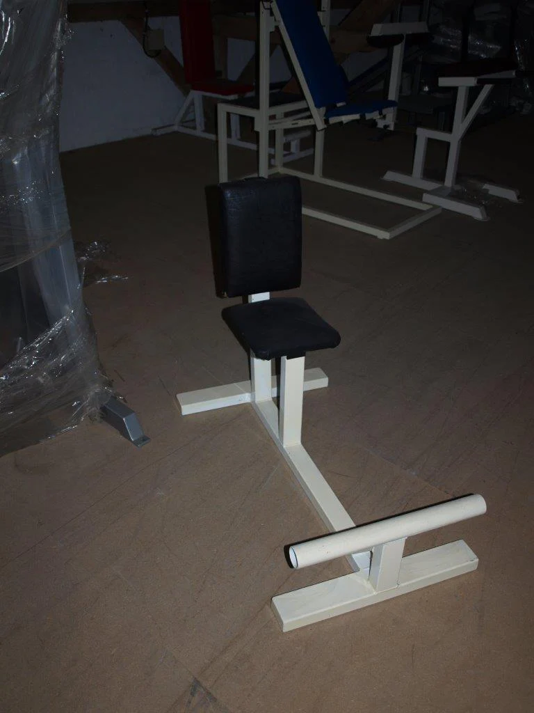 Stuhlbank weiß mit schwarzem Polster, gebraucht - Image 2
