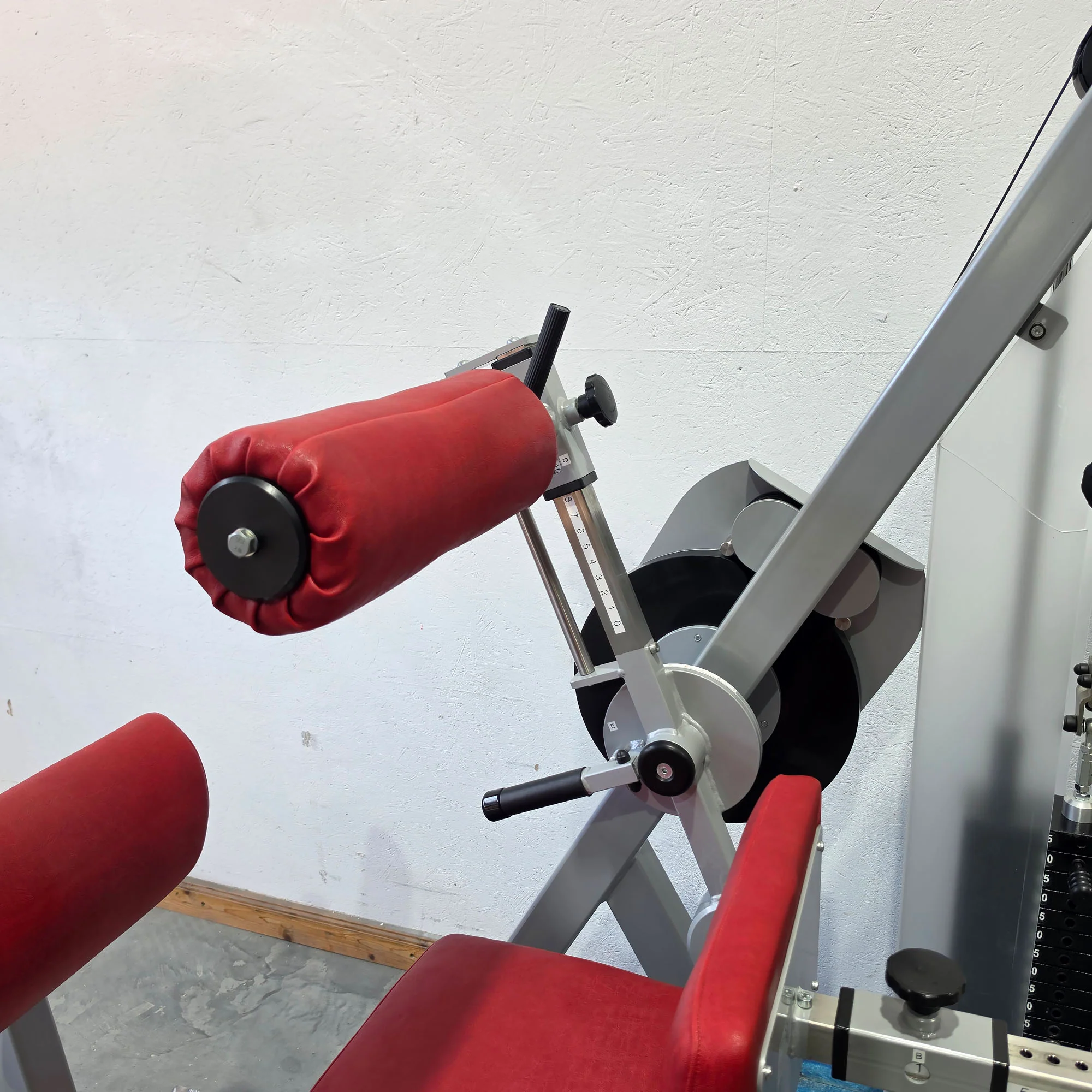 SVG Bauchbeuger / Rückenstrecker, Bauchmaschine und Rückenmaschine Kombigerät 2 in 1, MPG, gebraucht - überholter Zustand - Image 12