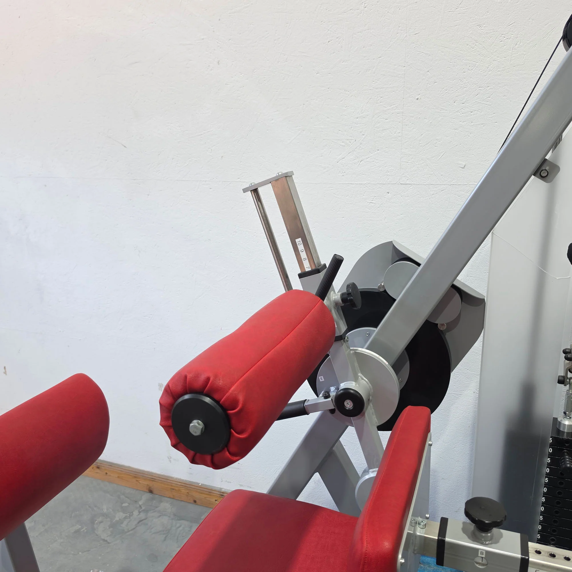 SVG Bauchbeuger / Rückenstrecker, Bauchmaschine und Rückenmaschine Kombigerät 2 in 1, MPG, gebraucht - überholter Zustand - Image 13