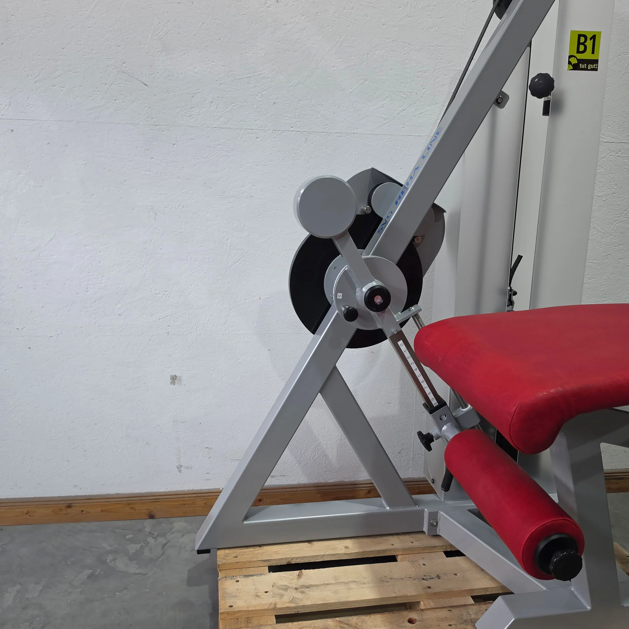 SVG Beinstrecker u. Beinbeuger liegend 2 in 1 Kombigerät, sitzend / liegend verstellbar, MPG, Farbe Silber, gebraucht - überholter Zustand - Image 14