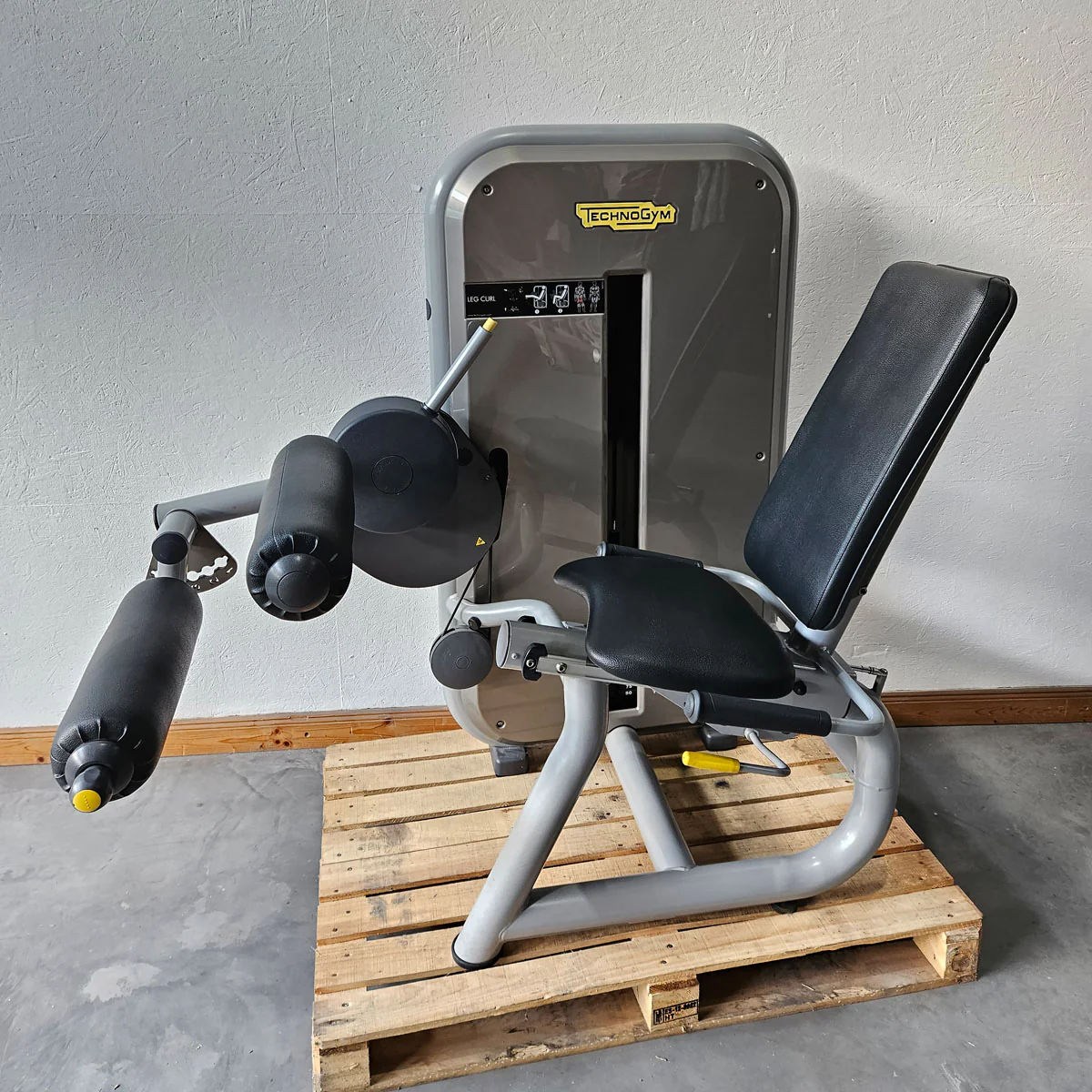 TechnoGym 12 Kraftgeräte im Set, Element Line Serie, Kraftgerätepark Fitnessstudio, gebraucht - überholter Zustand - Image 19