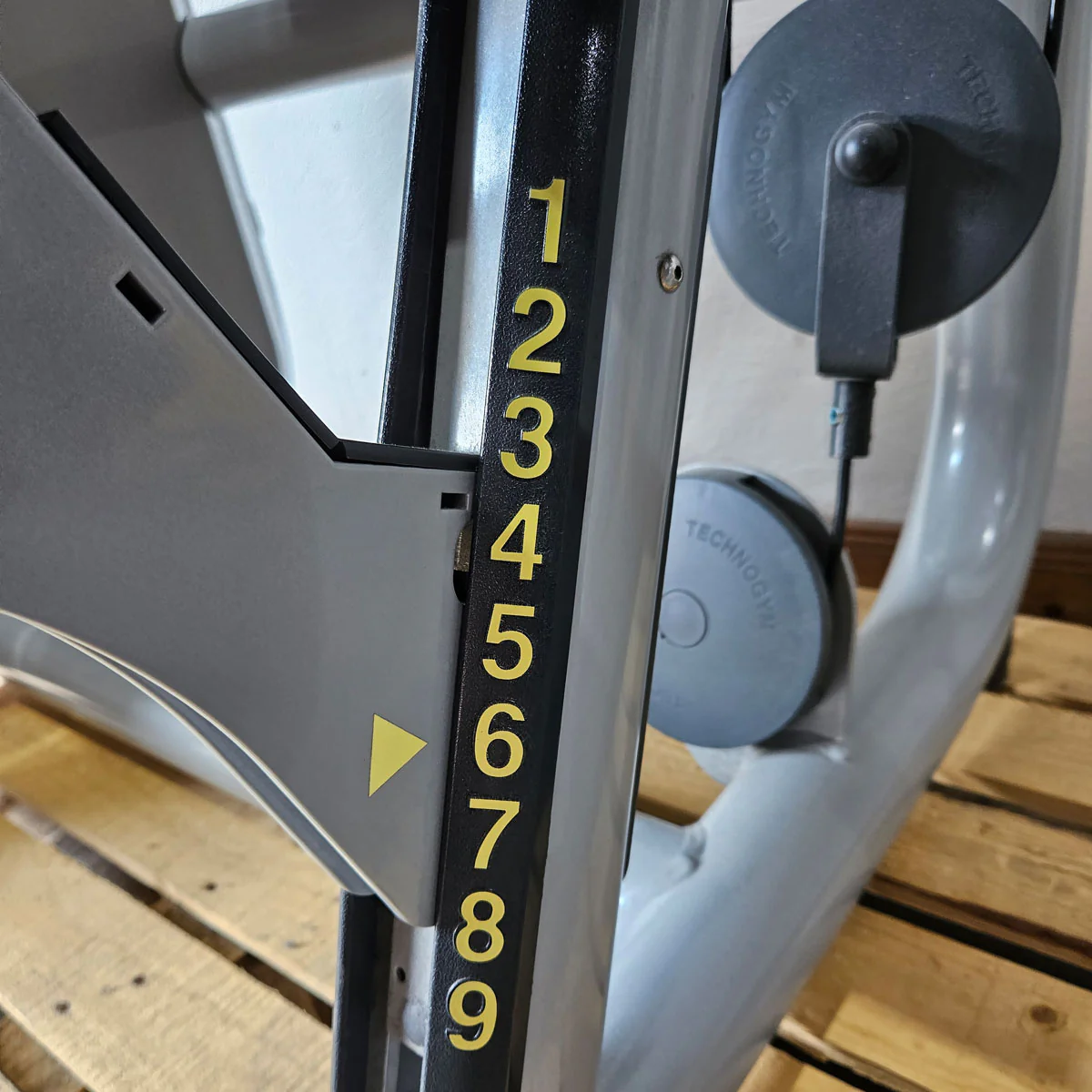 TechnoGym 12 Kraftgeräte im Set, Element Line Serie, Kraftgerätepark Fitnessstudio, gebraucht - überholter Zustand - Image 27