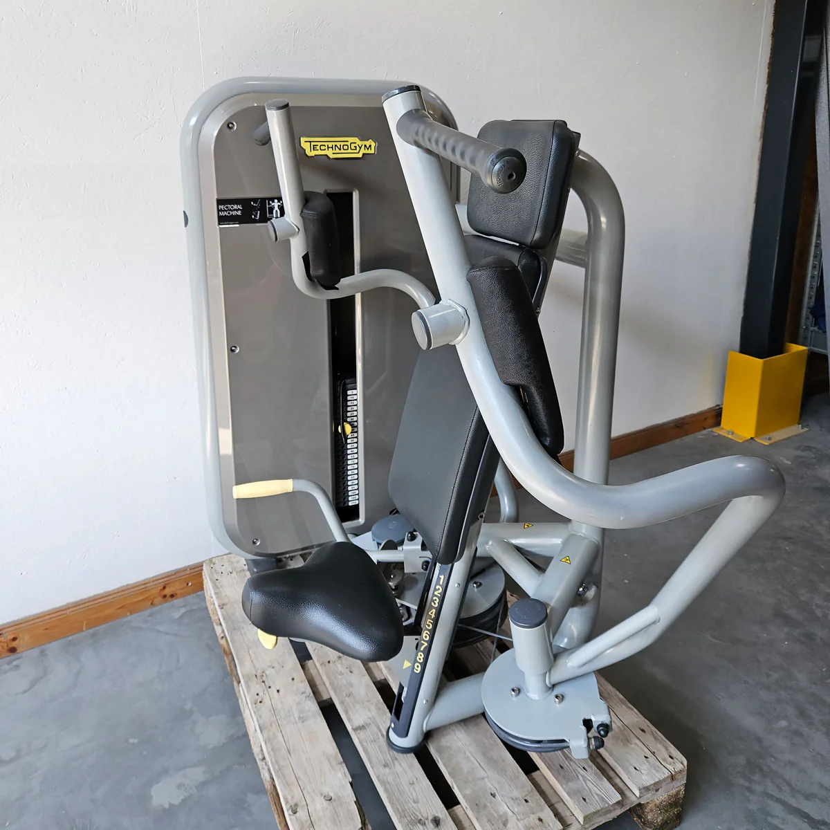 TechnoGym 12 Kraftgeräte im Set, Element Line Serie, Kraftgerätepark Fitnessstudio, gebraucht - überholter Zustand - Image 7