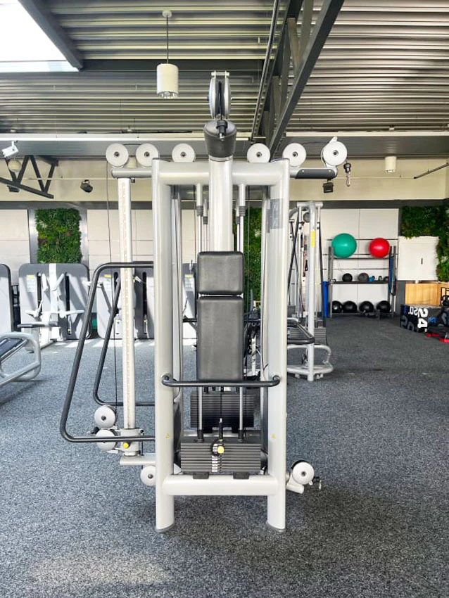 TechnoGym 13 Kraftgeräte im Set, Element Line Serie, gebraucht - überholter Zustand - Image 11