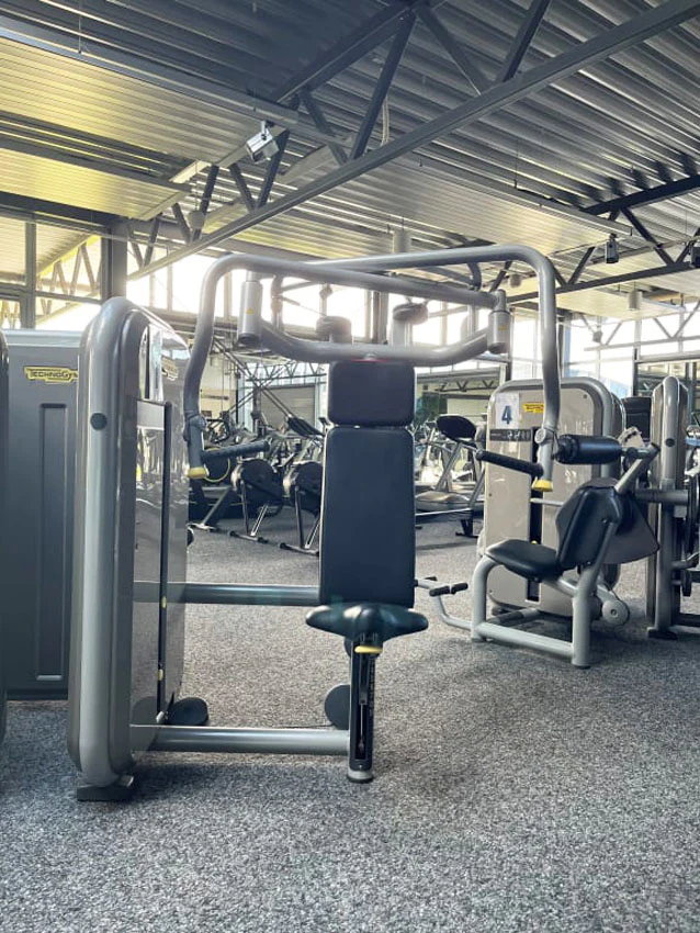 TechnoGym 13 Kraftgeräte im Set, Element Line Serie, gebraucht - überholter Zustand - Image 18