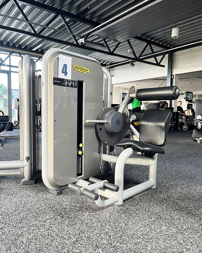 TechnoGym 13 Kraftgeräte im Set, Element Line Serie, gebraucht - überholter Zustand - Image 20
