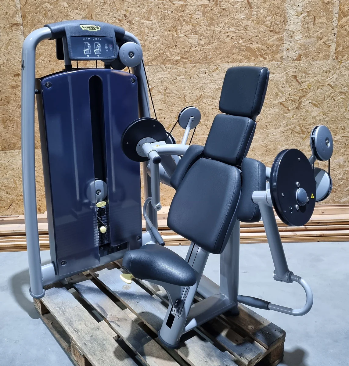 TechnoGym 15 Kraftgeräte im Set, Selection Line, Neue Version mit Plastikverkleidungen, gebraucht - überholter Zustand - Image 12