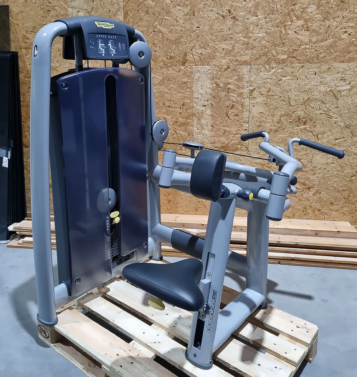 TechnoGym 15 Kraftgeräte im Set, Selection Line, Neue Version mit Plastikverkleidungen, gebraucht - überholter Zustand - Image 3