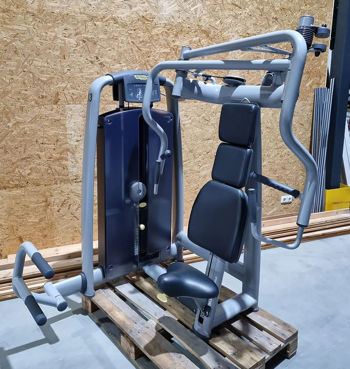 TechnoGym 15 Kraftgeräte im Set, Selection Line, Neue Version mit Plastikverkleidungen, gebraucht - überholter Zustand - Image 4