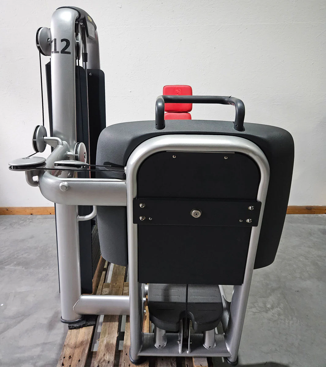TechnoGym 18 Kraftgeräte im Set, Selection Line, Strength Machines with Stack Weight, Polster Rot, gebraucht - überholter Zustand - Image 18