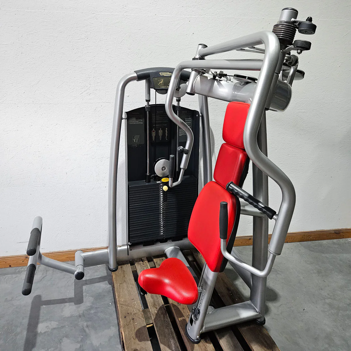TechnoGym 18 Kraftgeräte im Set, Selection Line, Strength Machines with Stack Weight, Polster Rot, gebraucht - überholter Zustand - Image 5